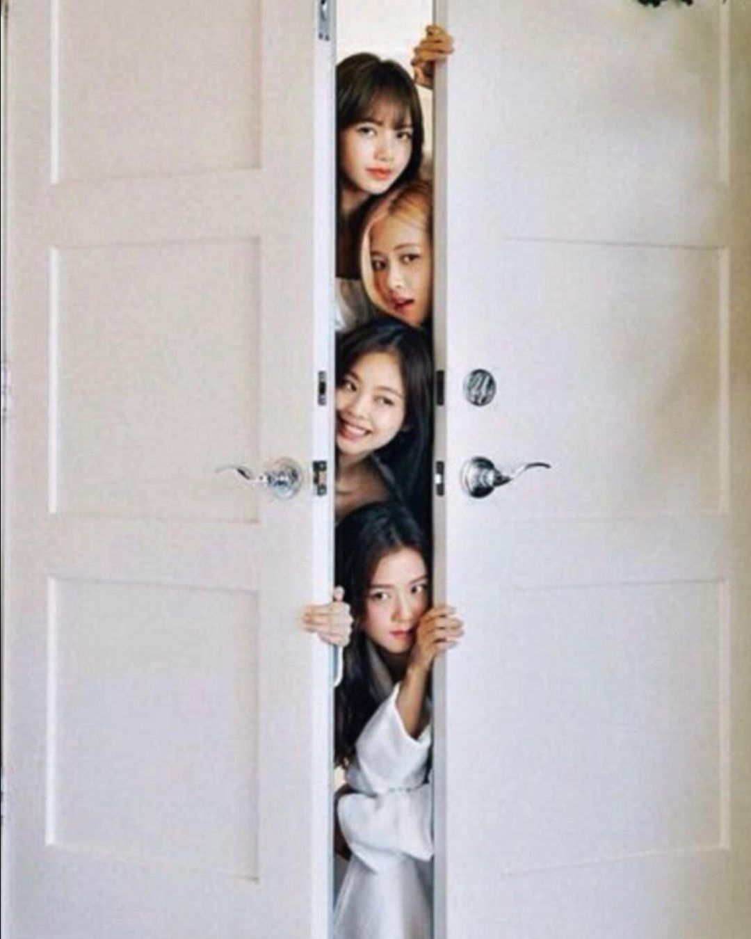 ฉลองเดบิวต์ 7 ปี!! แฟนๆ จับตาสัญญา BLACKPINK กับสังกัด วันที่ 8 เดือน 8 ฉลองเดบิวต์ 7 ปี!! แฟนๆ จับตาสัญญา BLACKPINK กับสังกัด วันที่ 8 เดือน 8