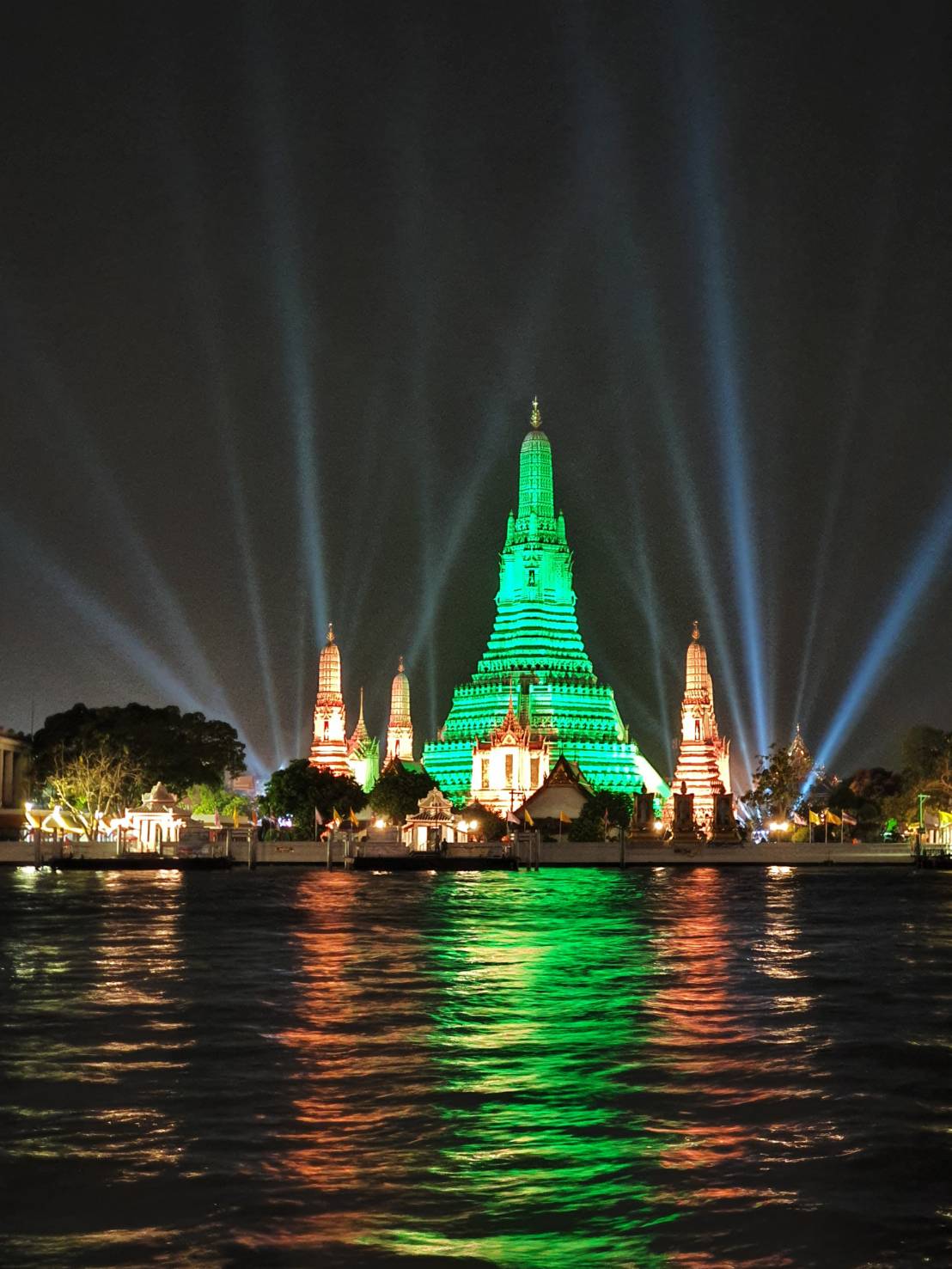 กทม.ขึ้นแท่นอันดับ 1 เมืองที่น่าพักผ่อนหย่อนใจมากที่สุดในเอเชียแปซิฟิก กทม.ขึ้นแท่นอันดับ 1 เมืองที่น่าพักผ่อนหย่อนใจมากที่สุดในเอเชียแปซิฟิก