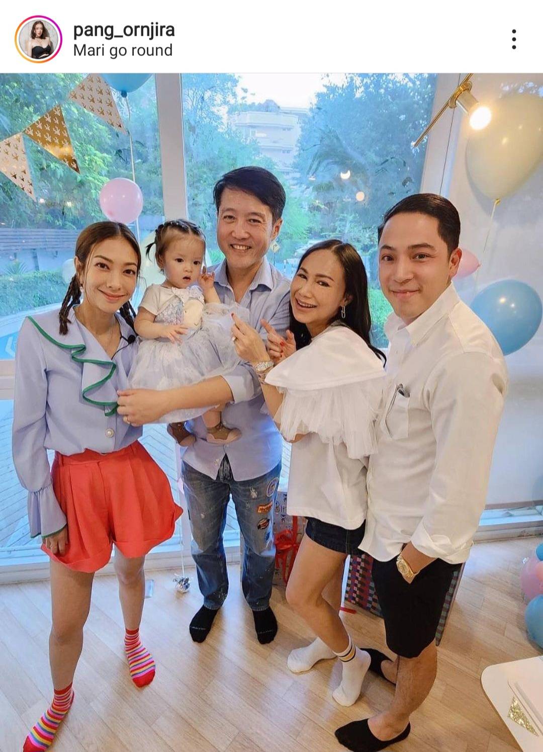 แป้ง อรจิรา เผยภาพครอบครัวสุดอบอุ่น ในงานวันเกิดลูกสาว แป้ง อรจิรา เผยภาพครอบครัวสุดอบอุ่น ในงานวันเกิดลูกสาว