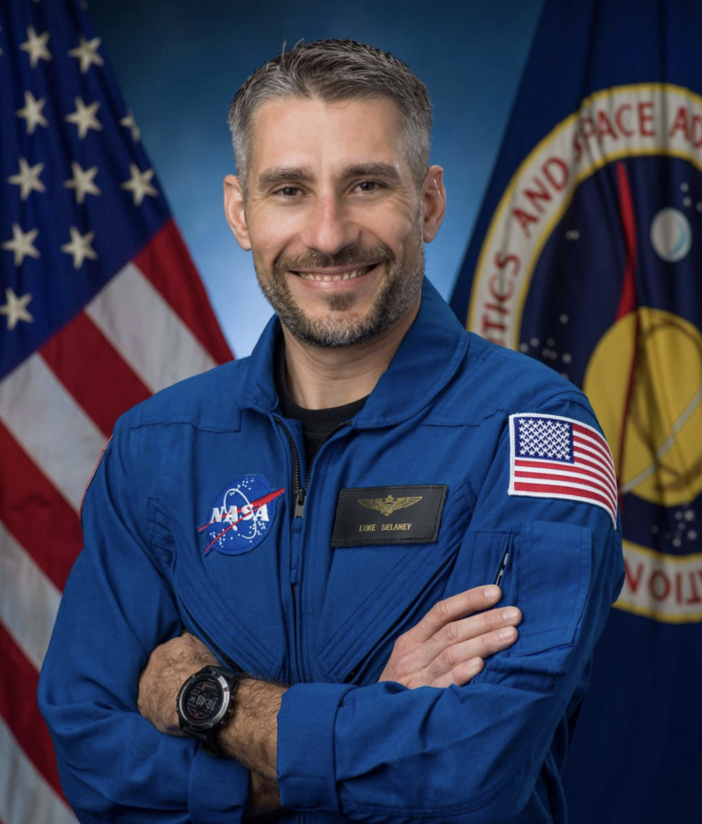 NASA ประกาศ 10 รายชื่อนักบินอวกาศรุ่นใหม่ ที่อาจจะได้ไปดวงจันทร์!