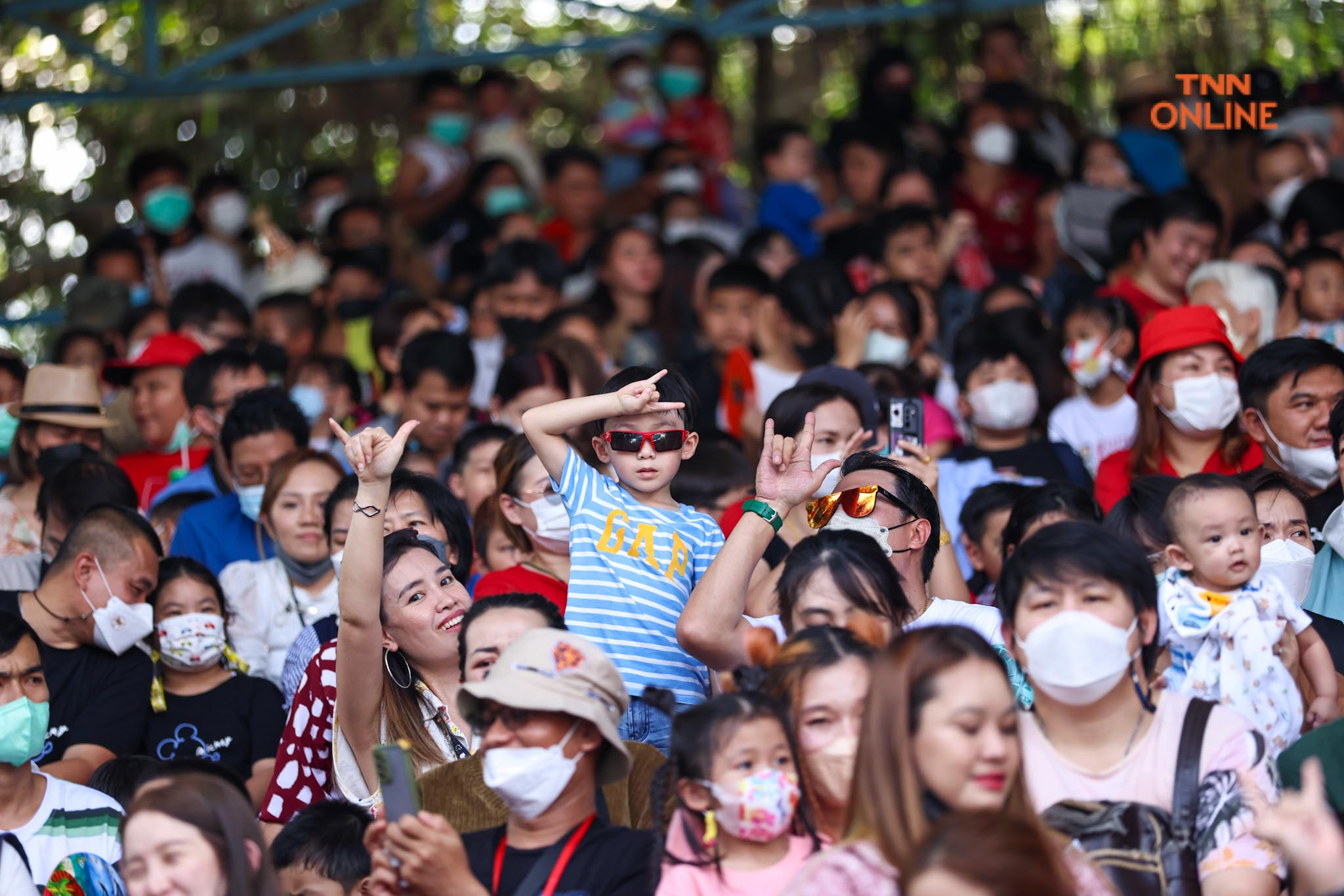 ทรงอย่างแบด”กระหึ่ม ฮาย-เซน บุกเซอร์ไพรส์น้องๆในวันเด็ก