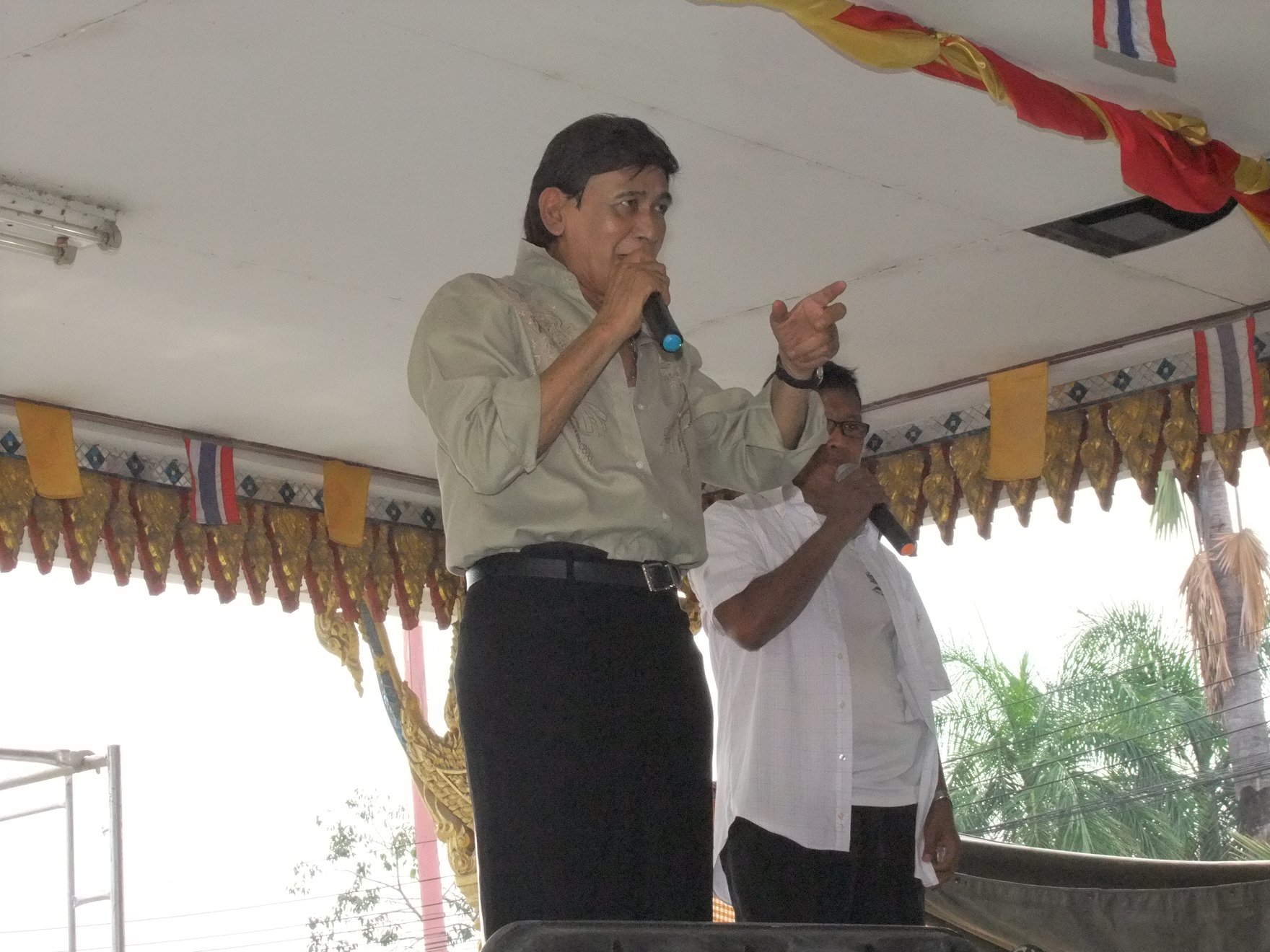 กรุง ศรีวิไล ส่งกำลังใจ สรพงษ์ รับห่วงเพื่อนสนิท ไม่เชื่อว่าจะป่วยทั้งที่แข็งแรง