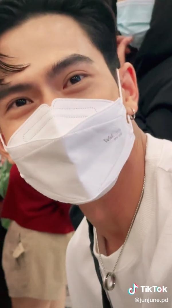 เต้ย พงศกร ร่วมส่ง แจ็คสัน หวัง กลับเกาหลี (มีคลิป)  