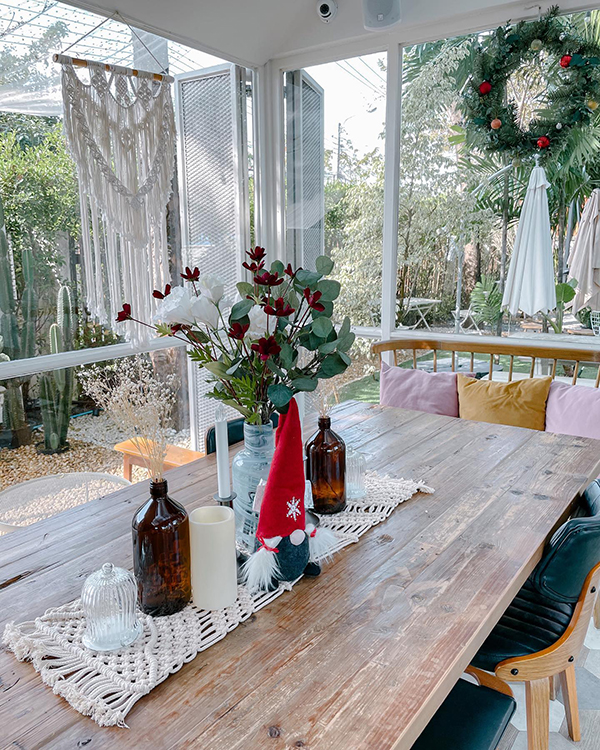 10 คาเฟ่แถวราชพฤกษ์ ร้านเด็ดถ่ายรูปสวย ห้ามพลาดไปเช็กอิน