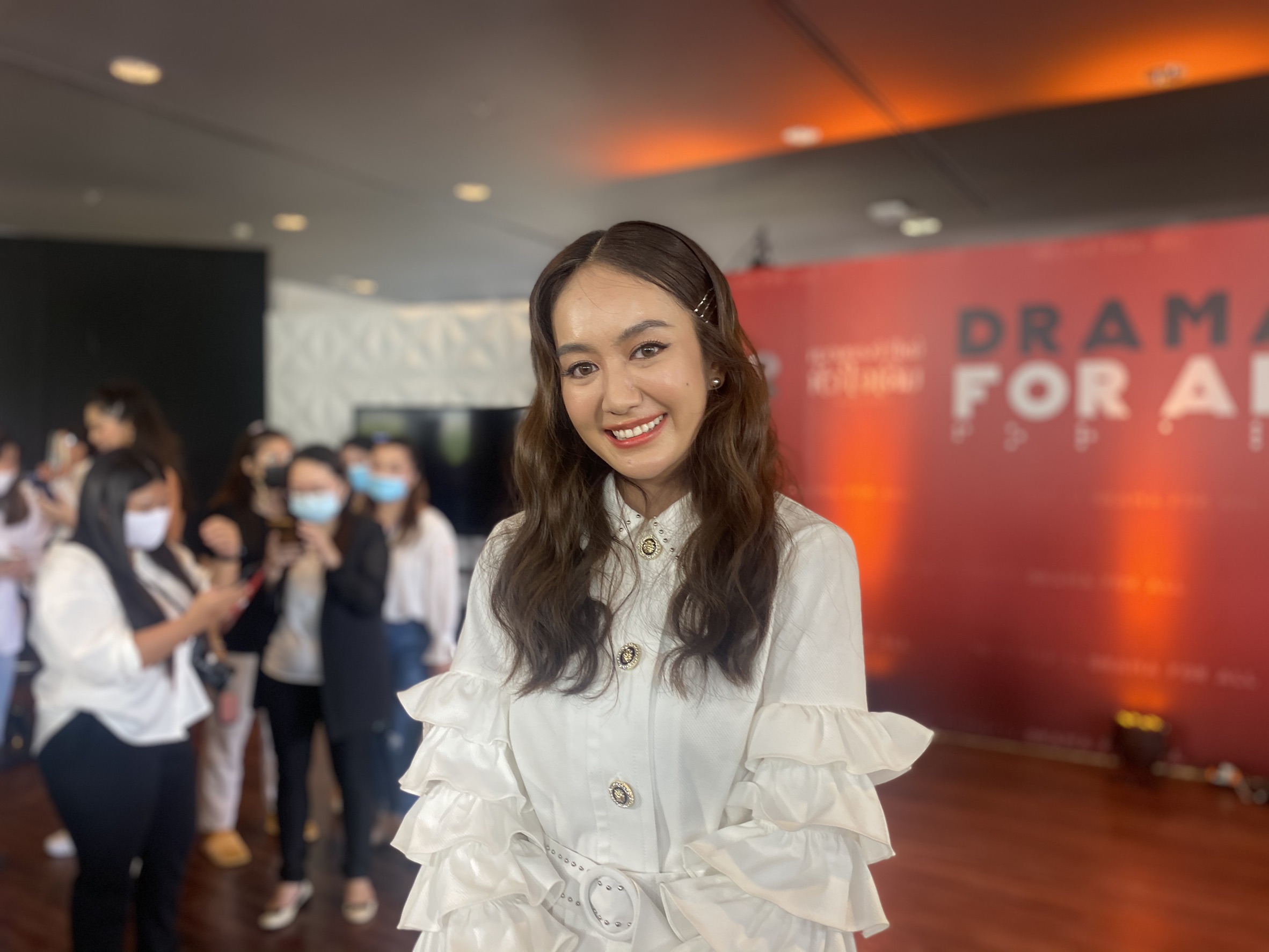 แป้ง พรภัสร์ชนก ลูกสาว เอ ไชยา ปัดดังแล้วแยกวง ยังเล่นลิเกอยู่ แป้ง พรภัสร์ชนก ลูกสาว เอ ไชยา ปัดดังแล้วแยกวง ยังเล่นลิเกอยู่