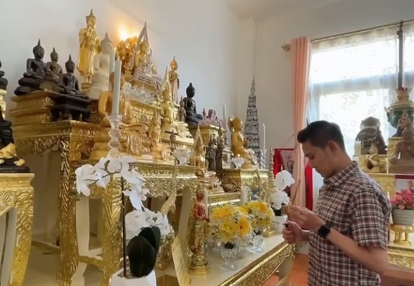 “เอ ไชยา” หลงใหลธรรมะเผยทำให้จิตใจสงบ (มีคลิป) “เอ ไชยา” หลงใหลธรรมะเผยทำให้จิตใจสงบ (มีคลิป)