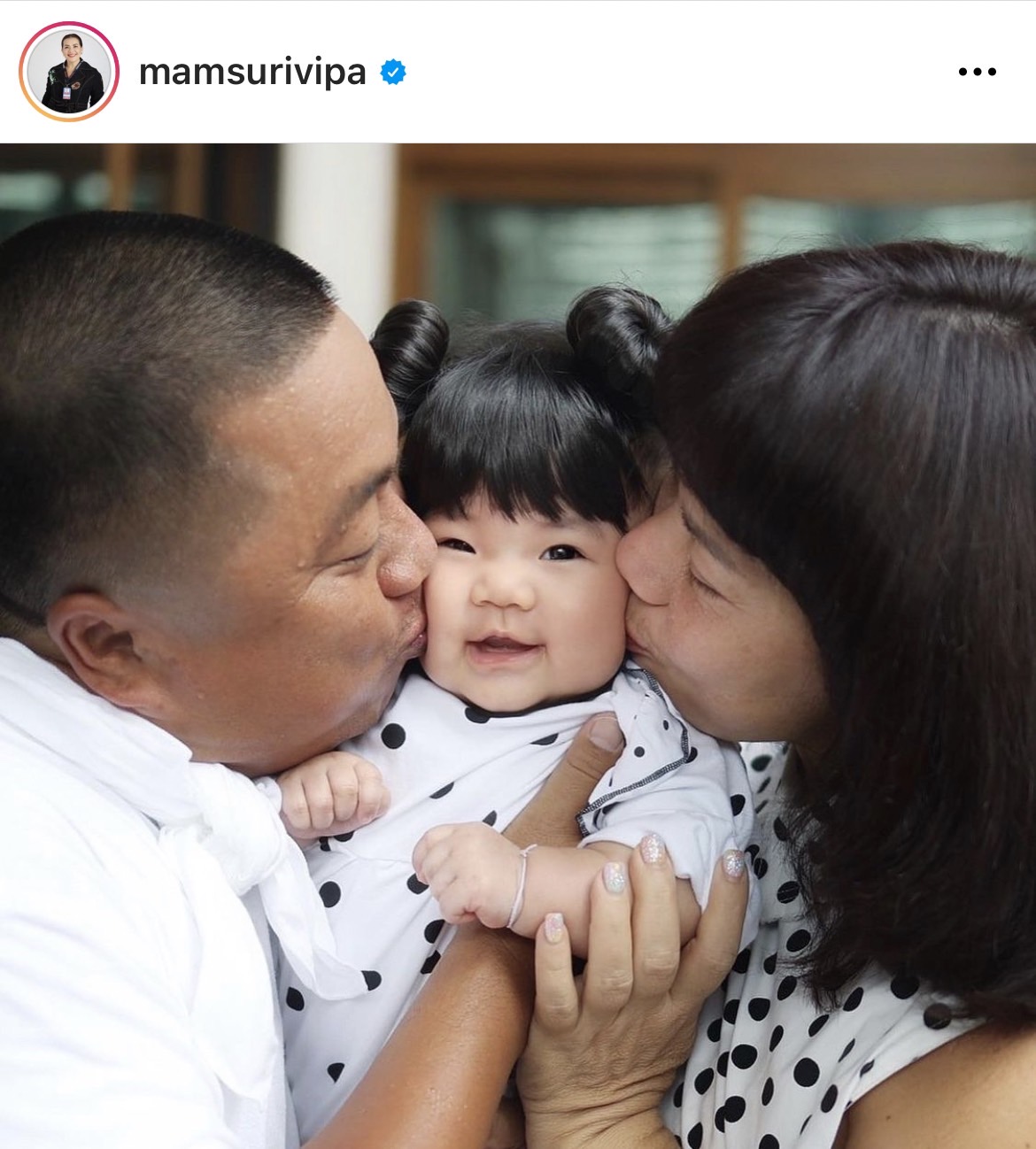 หนูแหม่ม-บ๊อบบี้ เผยโมเมนต์น่ารัก พาลูกสาว น้องแอลลี่ เที่ยวทะเลครั้งแรก หนูแหม่ม-บ๊อบบี้ เผยโมเมนต์น่ารัก พาลูกสาว น้องแอลลี่ เที่ยวทะเลครั้งแรก