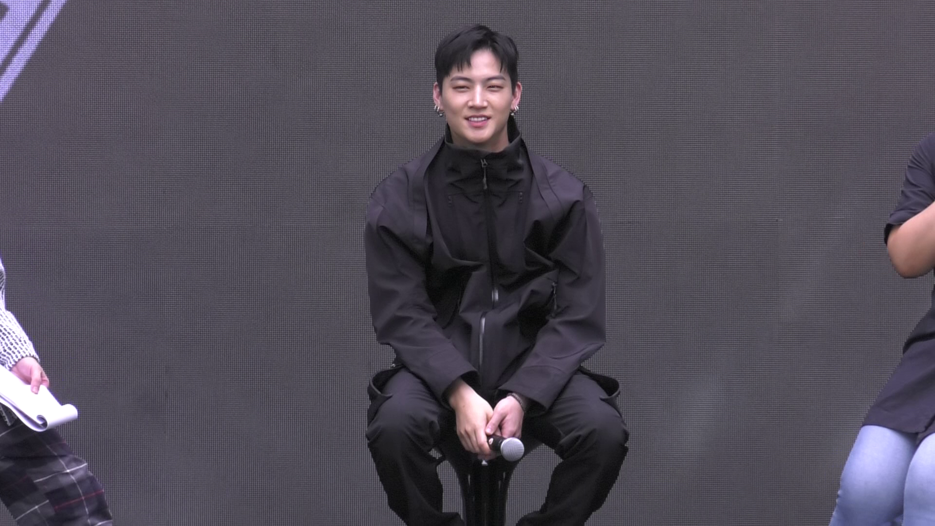 Jay B GOT7 เปิดตัวนิทรรศการอัลบั้ม Be Yourself เหล่าอากาเซ่ส่งเสียงกรี๊ดดังกระหึ่ม Jay B GOT7 เปิดตัวนิทรรศการอัลบั้ม Be Yourself เหล่าอากาเซ่ส่งเสียงกรี๊ดดังกระหึ่ม
