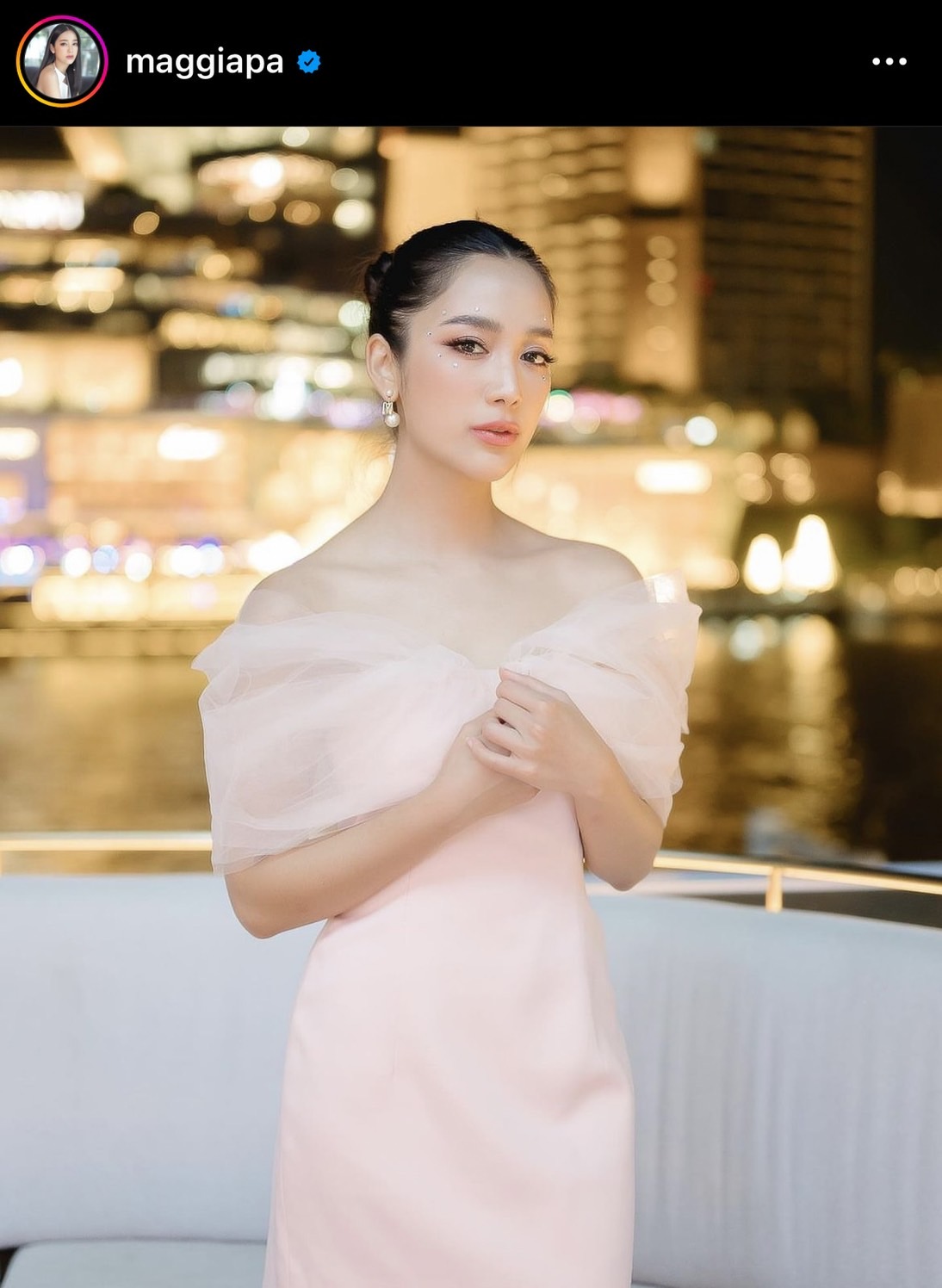 แม็กกี้ อาภา โบยบินเป็นนักแสดงอิสระอีกราย หลังทำงานช่องเดิมร่วม 10 ปี! แม็กกี้ อาภา โบยบินเป็นนักแสดงอิสระอีกราย หลังทำงานช่องเดิมร่วม 10 ปี!