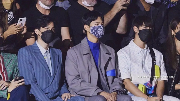 ซันนี่ - มาริโอ้ ประชันความหล่อนั่งชมแฟชั่นโชว์ข้าง พัคโบกอม  (มีคลิป)