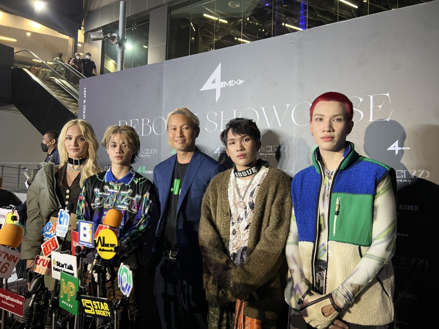 4MIX กลับมาแล้ว!! ร่วมงาน กึ้ง เฉลิมชัย สู่ศิลปินกลุ่มแรกในค่าย 411 Records