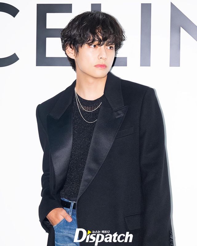 สร้างปรากฎการณ์อีกครั้ง!! ‘ลิซ่า-วี-พัคโบกอม’ รวมตัวในอีเวนต์ CELINE กรุงโซล สร้างปรากฎการณ์อีกครั้ง!! ‘ลิซ่า-วี-พัคโบกอม’ รวมตัวในอีเวนต์ CELINE กรุงโซล