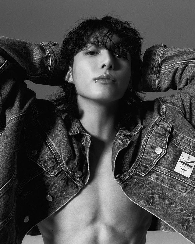 หุ้นพุ่งขานรับ!! 'จองกุก BTS' ขึ้นแท่น Global Ambassador ของ Calvin Klein หุ้นพุ่งขานรับ!! 'จองกุก BTS' ขึ้นแท่น Global Ambassador ของ Calvin Klein