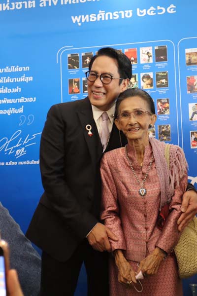 ”เบิร์ด-ธงไชย แมคอินไตย์“ ศิลปินแห่งชาติ ร่วมงานวันศิลปินแห่งชาติ ปี 2567 ”เบิร์ด-ธงไชย แมคอินไตย์“ ศิลปินแห่งชาติ ร่วมงานวันศิลปินแห่งชาติ ปี 2567