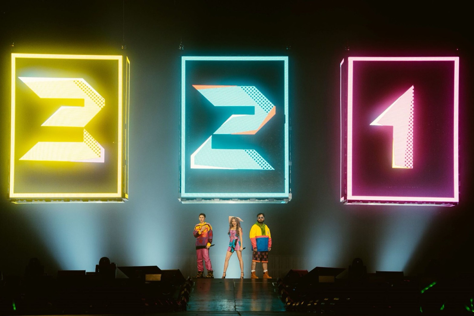  “3.2.1” รวมตัว “กวินท์ - ยัวร์บอย ทีเจ” กอดคอคืนดี เป็นช็อตประทับใจแฟนคลับ
