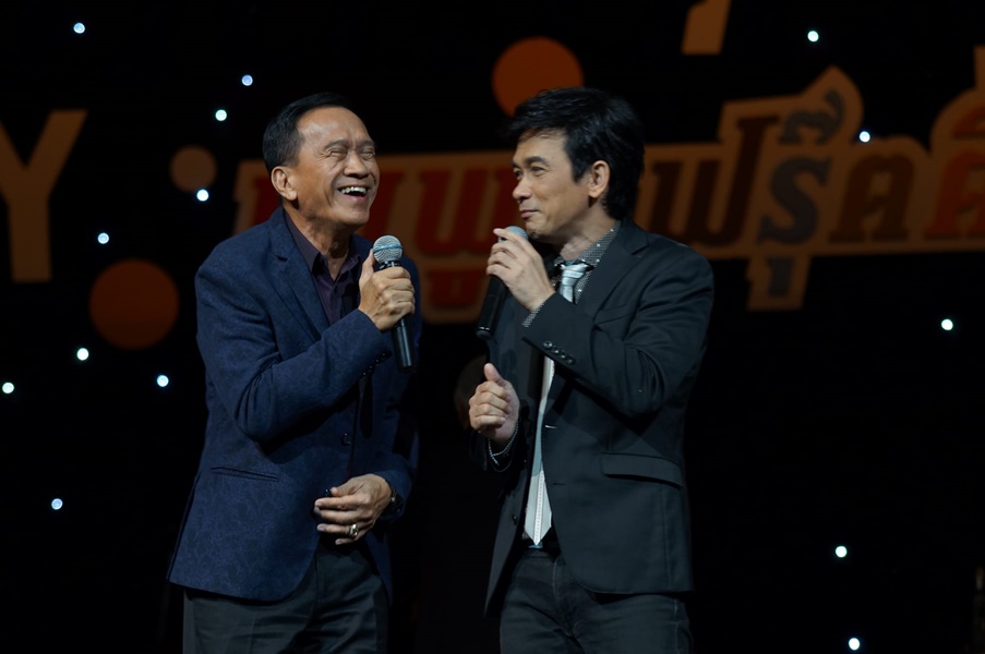 ชมพู ฟรุตตี้ เล่าความประทับที่มีมากมาย ต่อศิลปินในดวงใจ ต้อย เศรษฐา ชมพู ฟรุตตี้ เล่าความประทับที่มีมากมาย ต่อศิลปินในดวงใจ ต้อย เศรษฐา