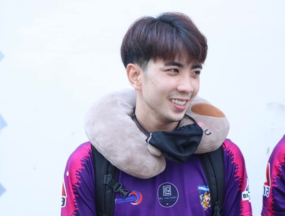 'เพชร ธนภณ' กับชีวิตเข้ารับใช้ชาติแต่ออร่าความหล่อยังเต็มสมฉายา 'มือเซตเทพบุตร' 'เพชร ธนภณ' กับชีวิตเข้ารับใช้ชาติแต่ออร่าความหล่อยังเต็มสมฉายา 'มือเซตเทพบุตร'