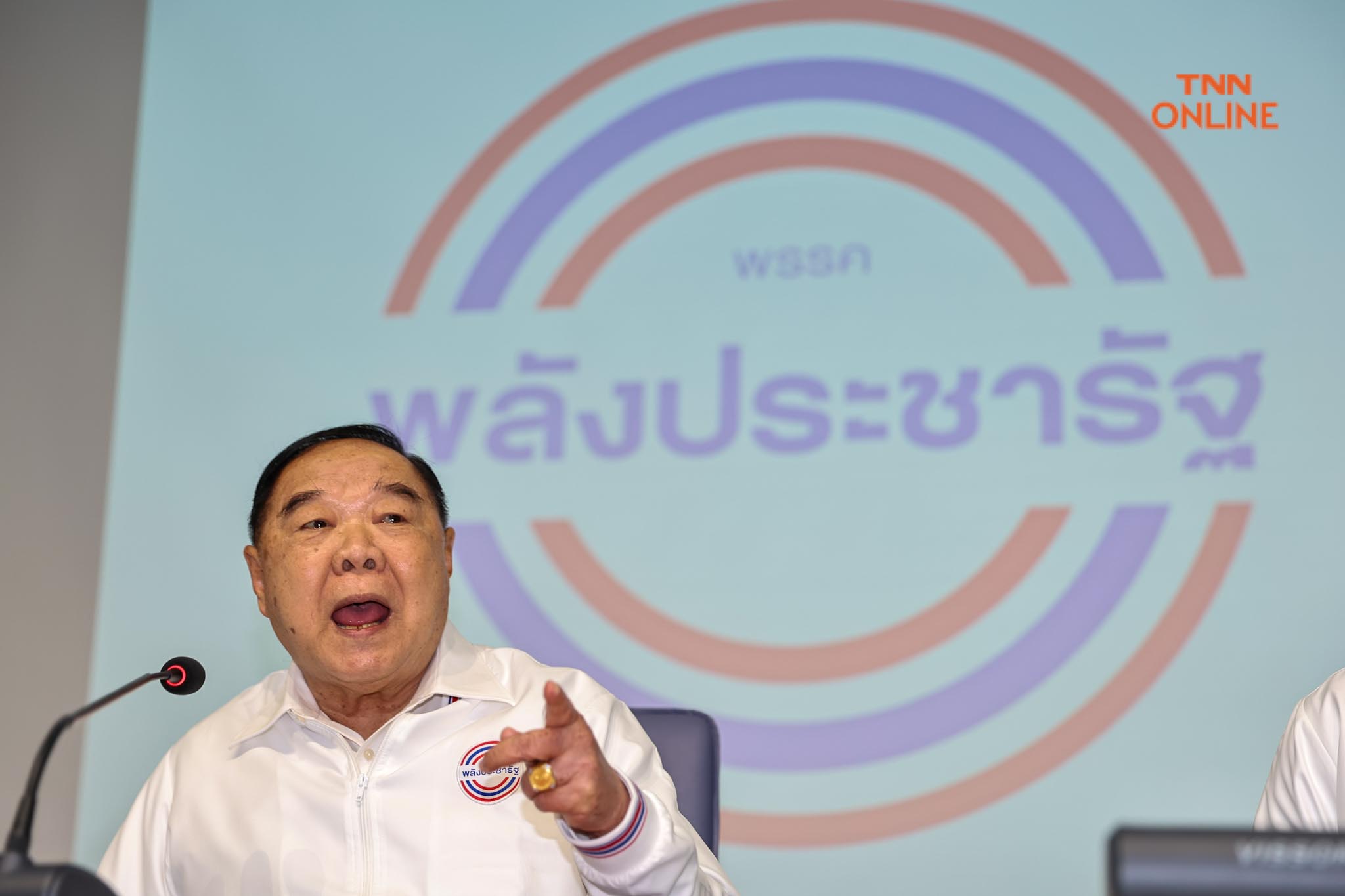 เปิดตัว อุตตม-สนธิรัตน์ คัมแบ็ก พชปร. พล.อ.ประวิตรต้อนรับอบอุ่น