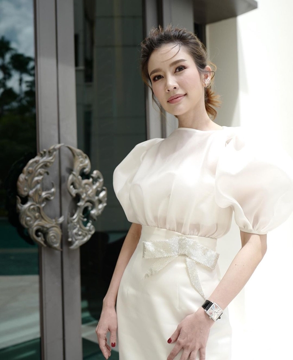 ไบร์ท พิชญทัฬห์ หลุดสะอื้นกลางรายการ สรยุทธ ต้องทำหน้าที่อ่านข่าวแทน ไบร์ท พิชญทัฬห์ หลุดสะอื้นกลางรายการ สรยุทธ ต้องทำหน้าที่อ่านข่าวแทน