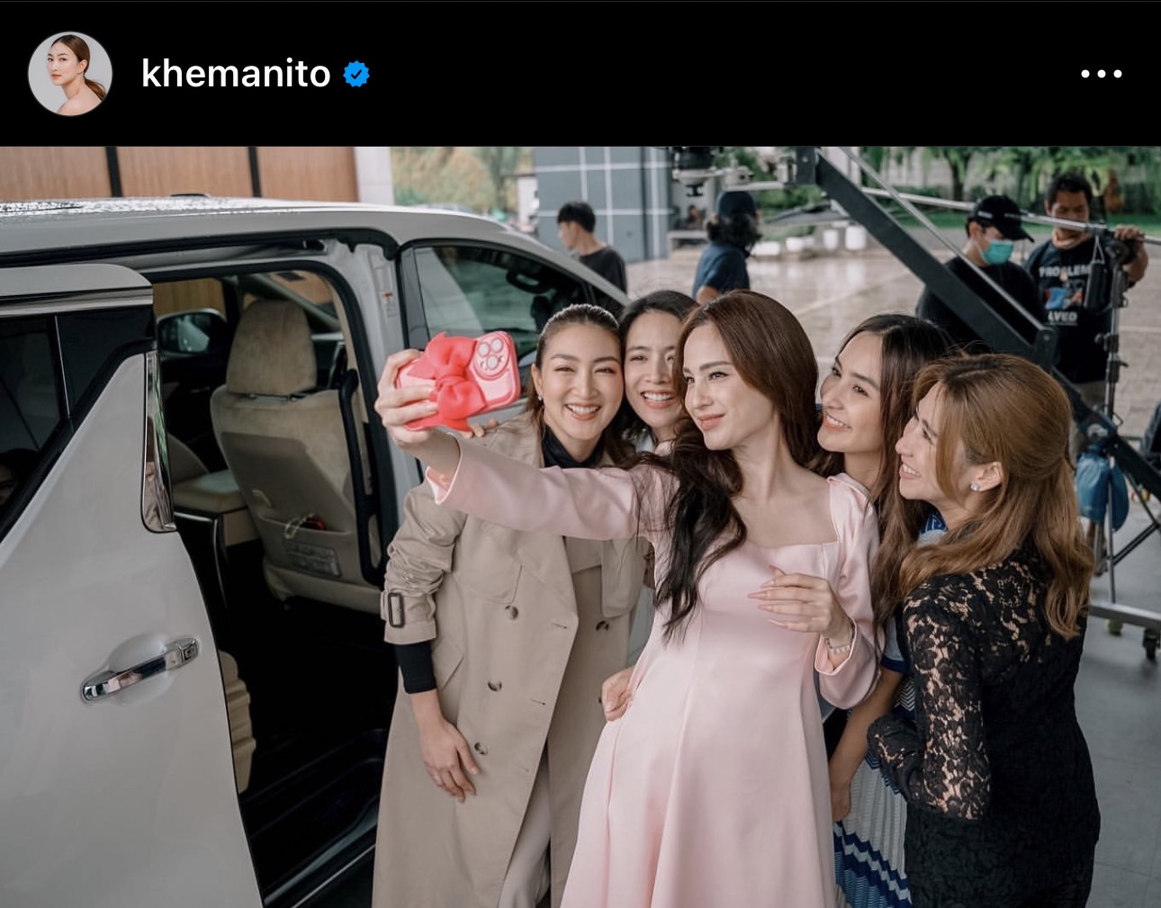 รวมตัวแม่! 5 นางเอกดังแห่งยุค ร่วมเฟรมกัน ความสวยกินกันไม่ลง รวมตัวแม่! 5 นางเอกดังแห่งยุค ร่วมเฟรมกัน ความสวยกินกันไม่ลง