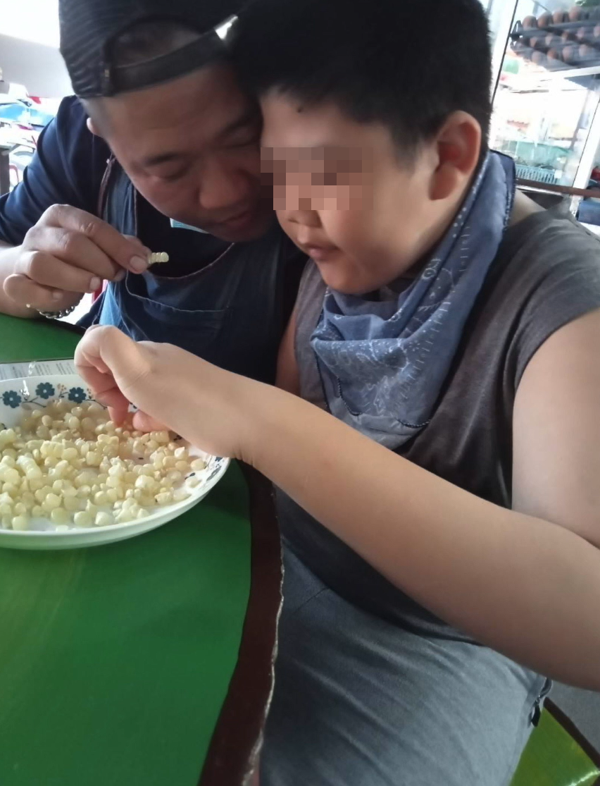 ชาวเน็ตอาลัย! น้องก้าว วัย 10 ขวบป่วยมะเร็งระยะสุดท้ายเสียชีวิตแล้ว