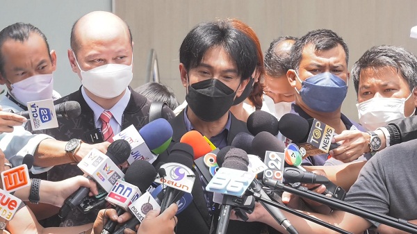 “ต๊ะ บอยสเก๊าท์” แถลงข่าวทั้งน้ำตา ยืนยันไม่เคยเอาชื่อเสียงไปหลอกใคร  (มีคลิป)