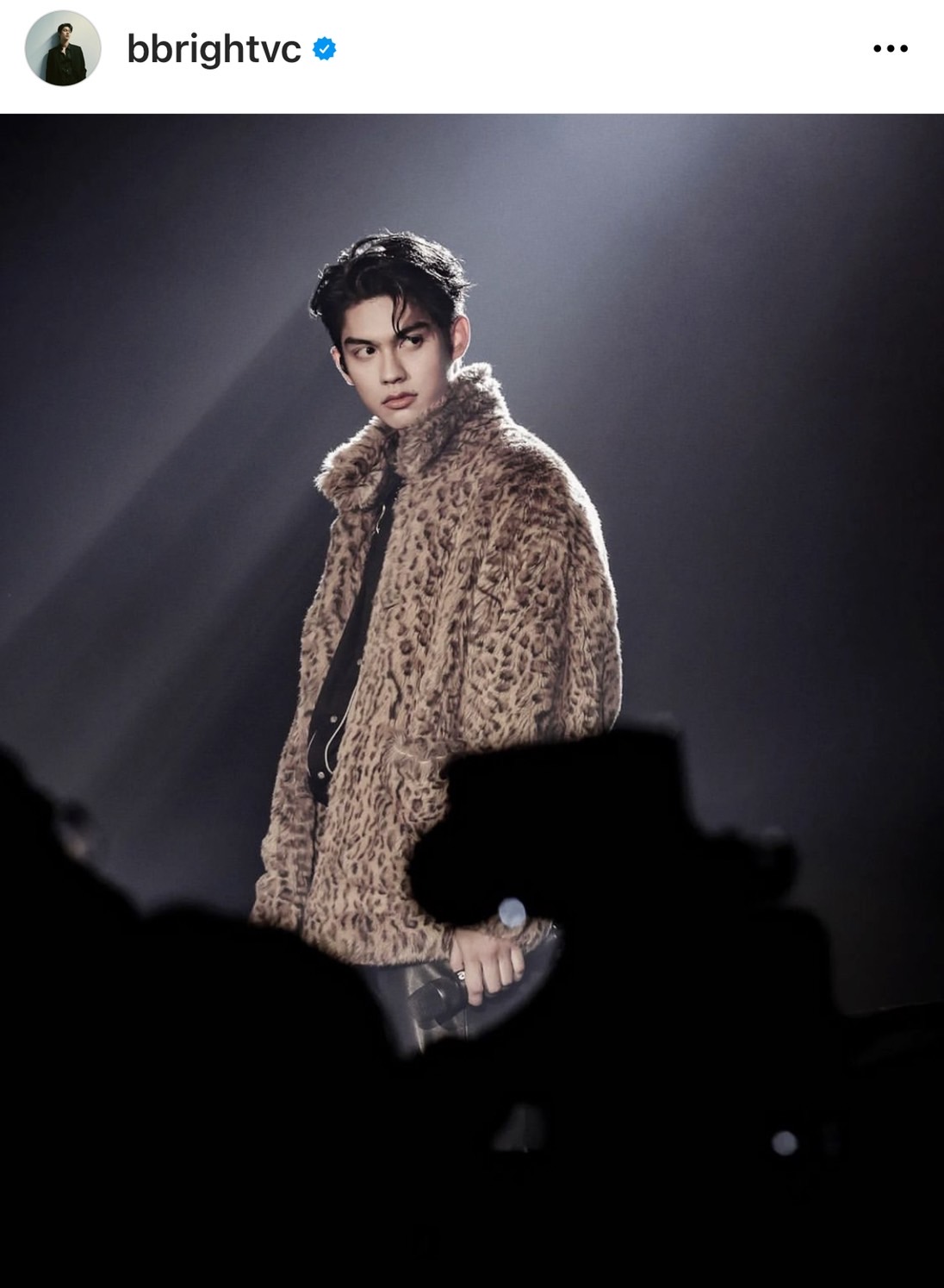 สุดฮอต!! ไบร์ท วชิรวิชญ์ แบรนด์แอมบาสเดอร์ Burberry 