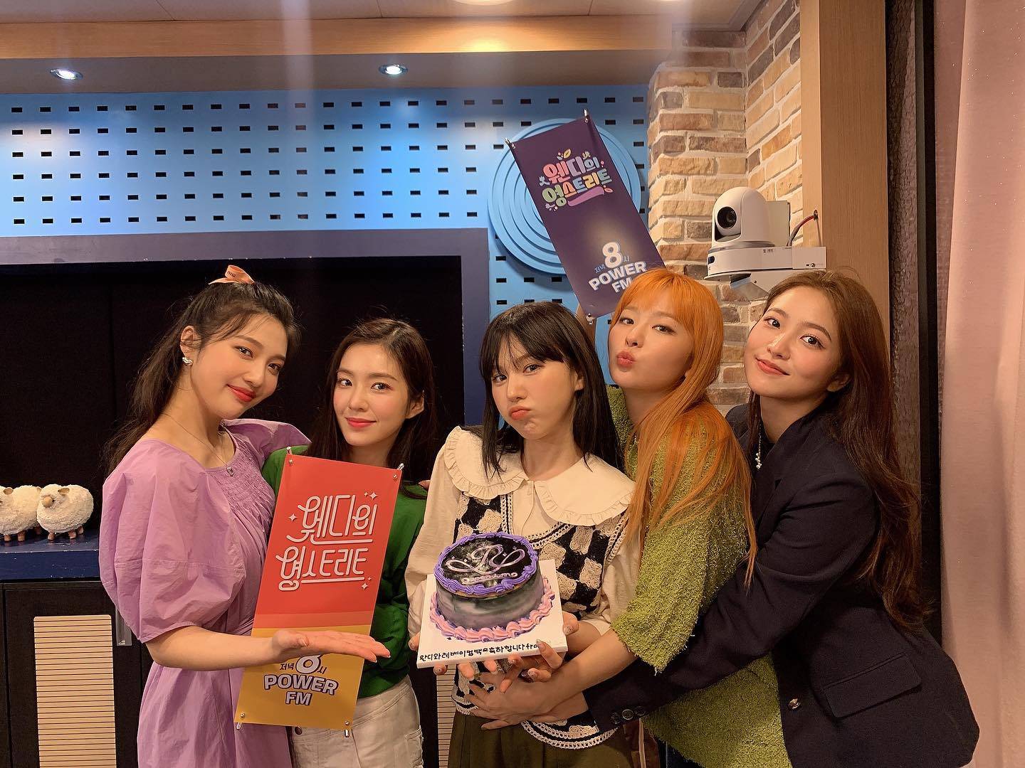 ซึลกิ Red Velvet กักตัวทันทีที่ผลตรวจโควิด-19 ออกมาเป็นบวก ซึลกิ Red Velvet กักตัวทันทีที่ผลตรวจโควิด-19 ออกมาเป็นบวก