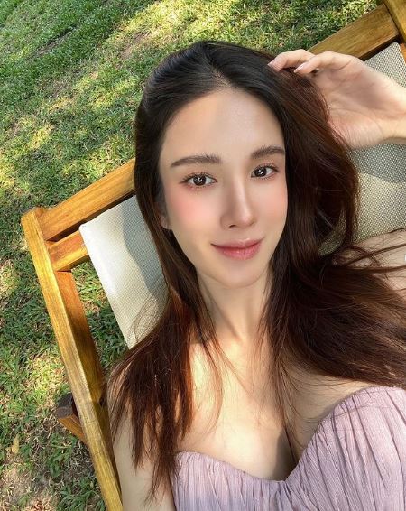 เนยปภาดา คือใคร? เปิดประวัติ-ผลงานนางเอกสายบู๊ ขึ้นแท่นคุณแม่ป้ายแดง 