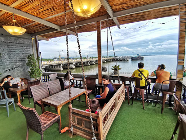 15 คาเฟ่ชลบุรีริมทะเล นั่งชิลจิบกาแฟ เติมวิตามินริมทะเล 15 คาเฟ่ชลบุรีริมทะเล นั่งชิลจิบกาแฟ เติมวิตามินริมทะเล