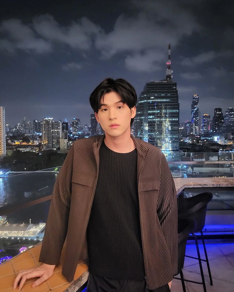 คัมแบคกร้าวใจ..สกาย ลุคค์ใหม่หล่อล่ำ อ้อนฝากหนัง OMG รักจังวะผิดจังหวะ (มีคลิป) คัมแบคกร้าวใจ..สกาย ลุคค์ใหม่หล่อล่ำ อ้อนฝากหนัง OMG รักจังวะผิดจังหวะ (มีคลิป)
