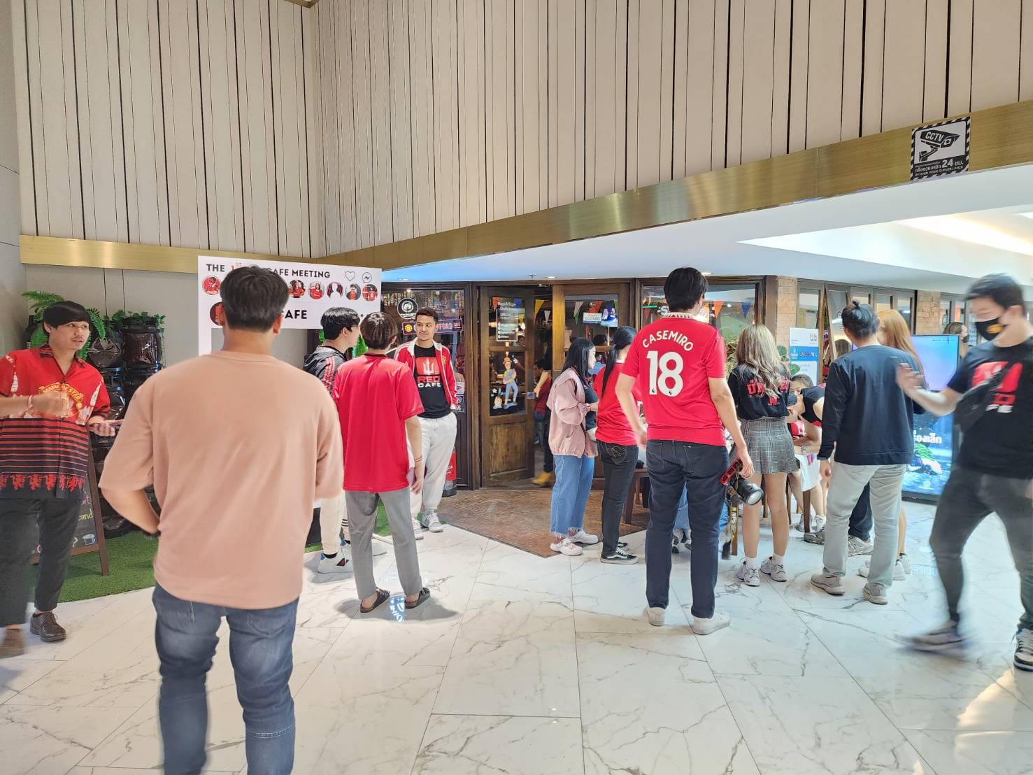 'Hops and Hope Craft Bar' จัดงานเชียร์ 'NBA Finals 2023' เกม2 พร้อมอาหารเช้า+ของแจกจัดเต็ม 'Hops and Hope Craft Bar' จัดงานเชียร์ 'NBA Finals 2023' เกม2 พร้อมอาหารเช้า+ของแจกจัดเต็ม