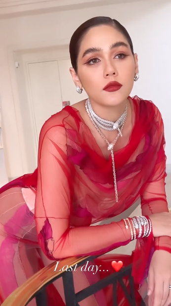 เปิดลุควันส่งท้าย!! ‘ชมพู่ อารยา’ บนพรมแดงคานส์ แซ่บแรงทั้งราคาและอิมเมจ เปิดลุควันส่งท้าย!! ‘ชมพู่ อารยา’ บนพรมแดงคานส์ แซ่บแรงทั้งราคาและอิมเมจ