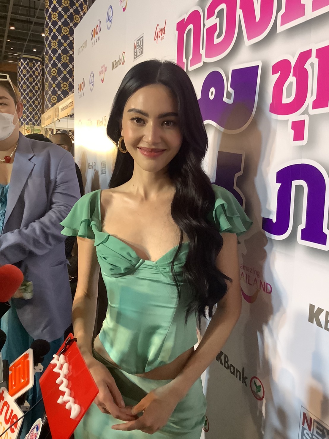 ใหม่ ดาวิกา ปลื้ม หลังร่วมเดินแบบและชมแฟชั่นวีค ที่ มิลาน-ปารีส ใหม่ ดาวิกา ปลื้ม หลังร่วมเดินแบบและชมแฟชั่นวีค ที่ มิลาน-ปารีส