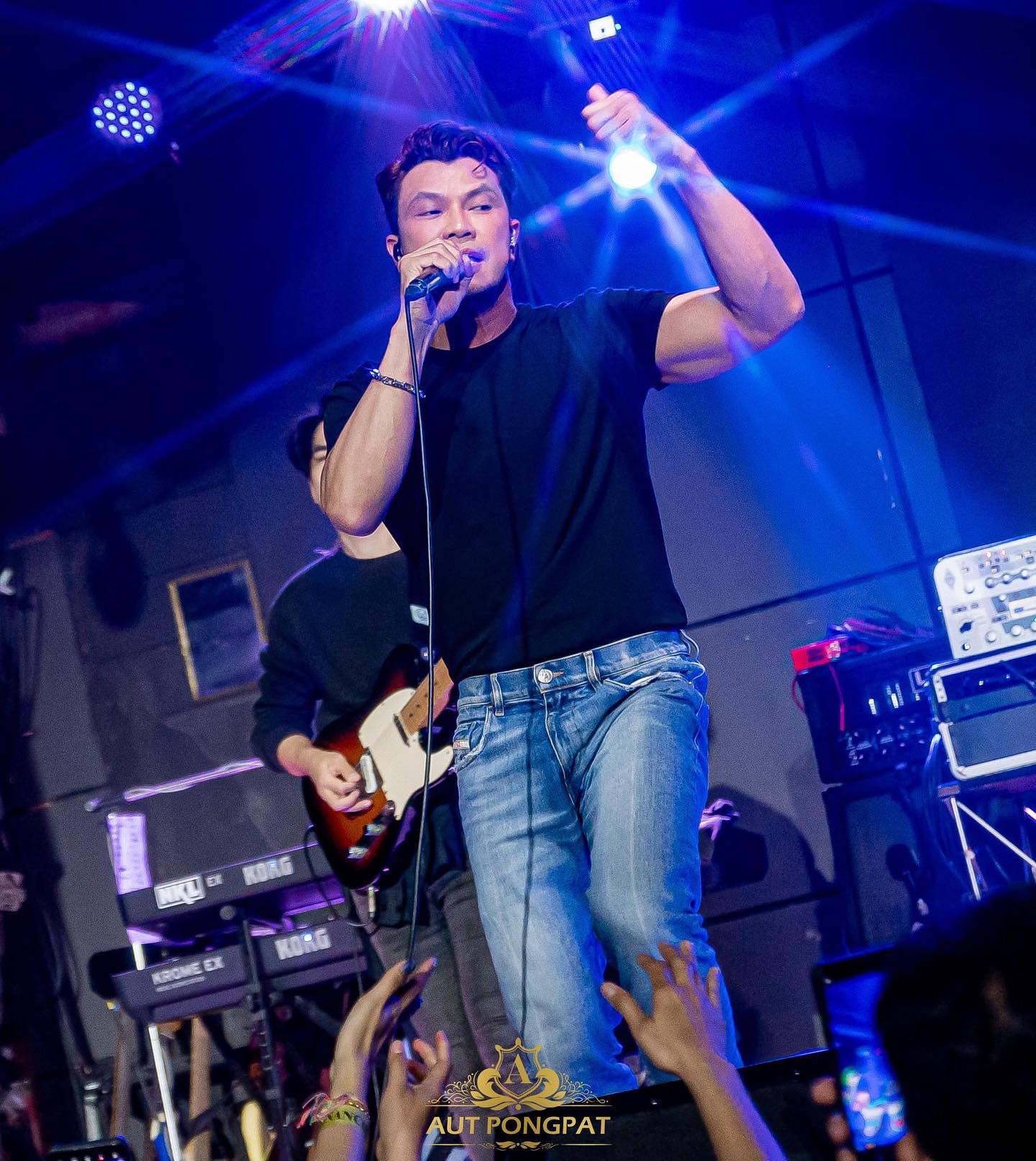 โทรเคลียร์ดราม่าจนคออักเสบ หนุ่ม กะลา ขอบคุณที่ยังมีแฟนเพลงมาดูจนบัตรหมดเกลี้ยง!