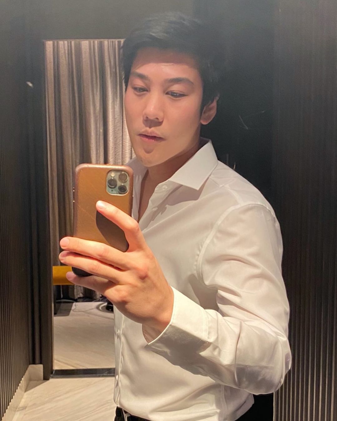 “ไฮโซแชมป์” โพสต์ยาวเหยียด ชาวเน็ตสงสัยหมายถึงใคร (มีคลิป)