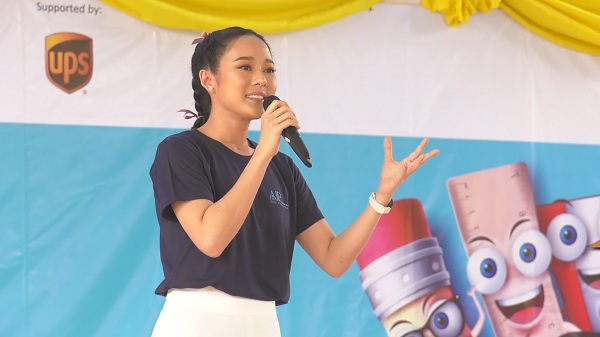 ทับทิม อัญรินทร์ จูงมือคุณแม่ ทําอาหารส่งให้ทีมแพทย์ (มีคลิป) ทับทิม อัญรินทร์ จูงมือคุณแม่ ทําอาหารส่งให้ทีมแพทย์ (มีคลิป)