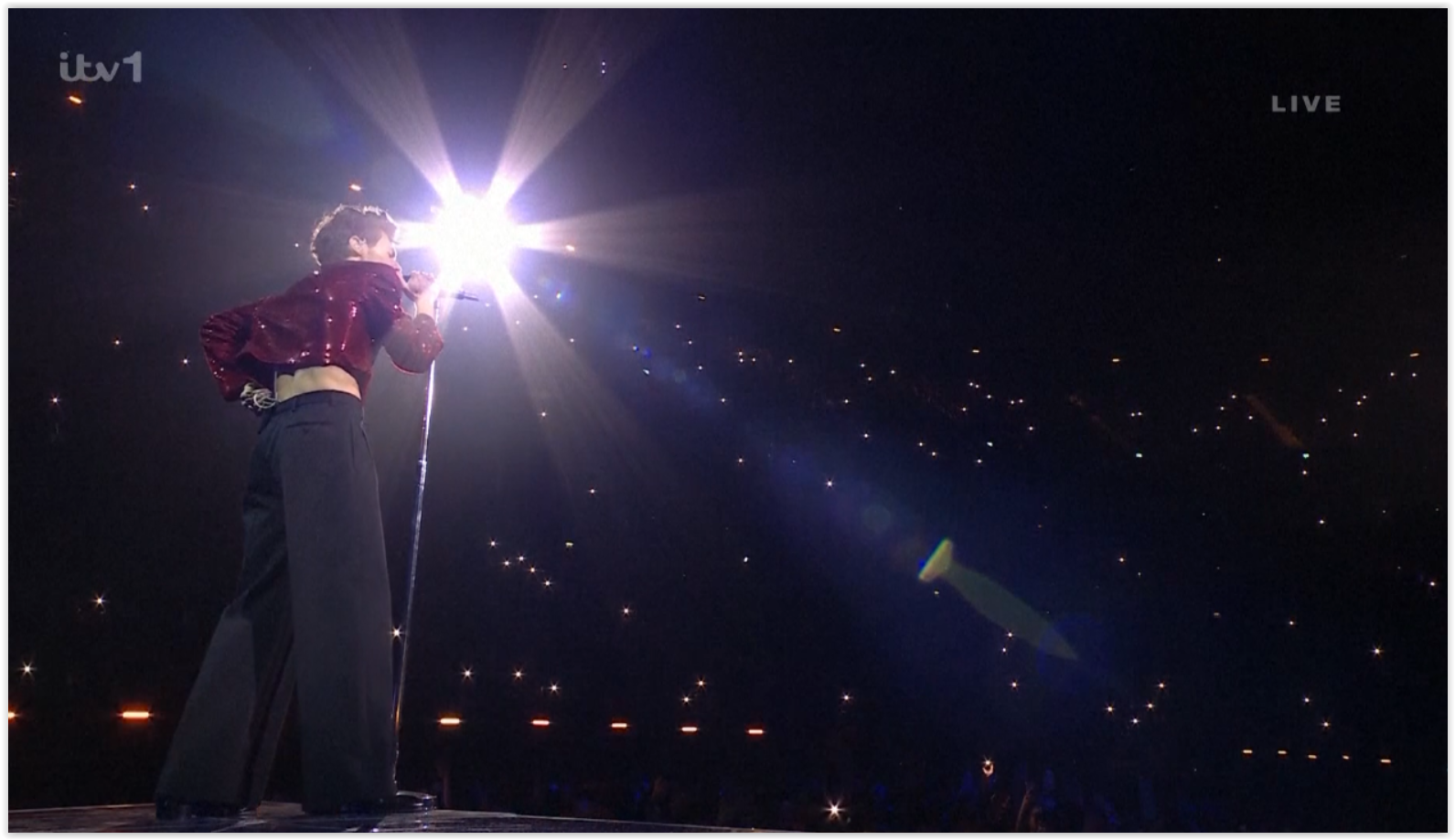 “Harry Styles” คว้า 4 รางวัลใหญ่  “2023 BRIT Awards” โชว์แมน อุทิศรางวัลให้ศิลปินหญิง