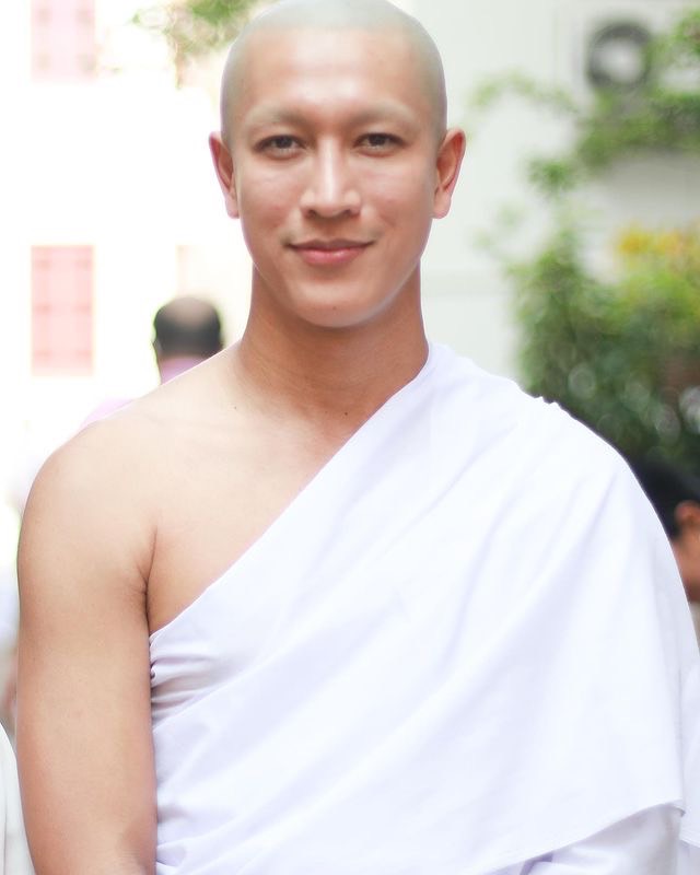 อนุโมทนาบุญ กอล์ฟ อนุวัฒน์  ก้าวเข้าสู่รั้วพระธรรมเรียบร้อยแล้ว กับงานบวชสุดเรียบง่าย