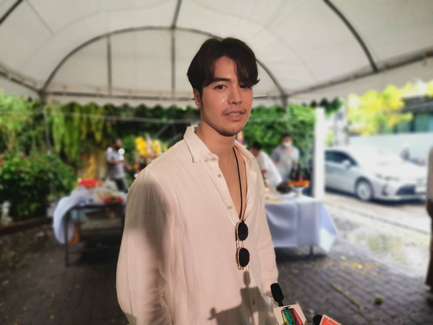 แม็ค วีรคณิศร์ ยินดี ปุยฝ้าย ถูกคุกเข่าขอแต่งงาน แม็ค วีรคณิศร์ ยินดี ปุยฝ้าย ถูกคุกเข่าขอแต่งงาน