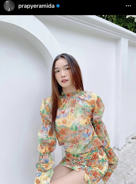 ชาวเน็ตเฉลยสาวปริศนาที่ไปเช่ารถ กับ เวียร์ คือเธอคนนี้? ชาวเน็ตเฉลยสาวปริศนาที่ไปเช่ารถ กับ เวียร์ คือเธอคนนี้?