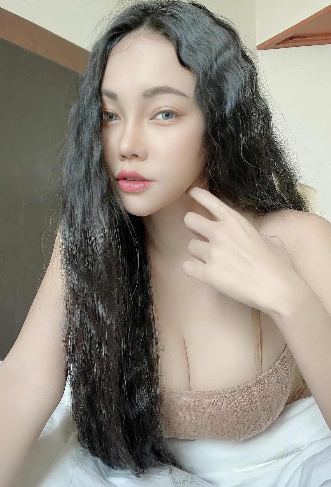 หมอห่วงค่าไต เอ็มมี่ อมลวรรณ คนใกล้ชิดขอ อย่าคิดสั้นอีก หลังเครียดหนัก ไม่มีความสุข