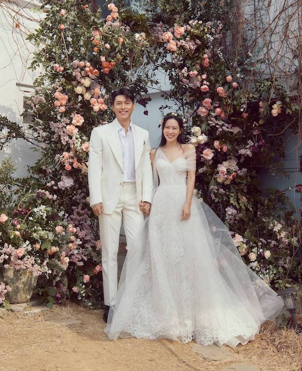 ชุดไหน 2 ล้าน?!! ชุดเจ้าสาวสวยอลังการงานวิวาห์ ‘ฮยอนบิน - ซนเยจิน’ ชุดไหน 2 ล้าน?!! ชุดเจ้าสาวสวยอลังการงานวิวาห์ ‘ฮยอนบิน - ซนเยจิน’