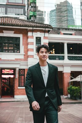 พี่สาวจีนกรี๊ดแล้ว “มาริโอ้” แปลงโฉมลุคพระเอกฮ่องกง ขึ้นแท่นแบรนด์แอมฯ Asian Film Awards พี่สาวจีนกรี๊ดแล้ว “มาริโอ้” แปลงโฉมลุคพระเอกฮ่องกง ขึ้นแท่นแบรนด์แอมฯ Asian Film Awards