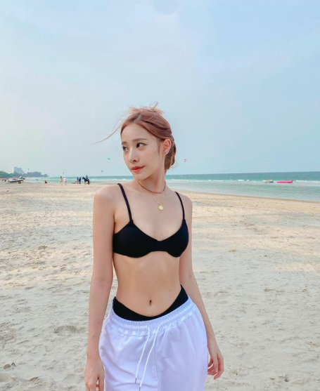'เนย-แจม-พิกเล็ท' อวดหุ่นแซ่บแบบจัดเต็ม ทำเอาหนุ่มๆ ตาค้าง
