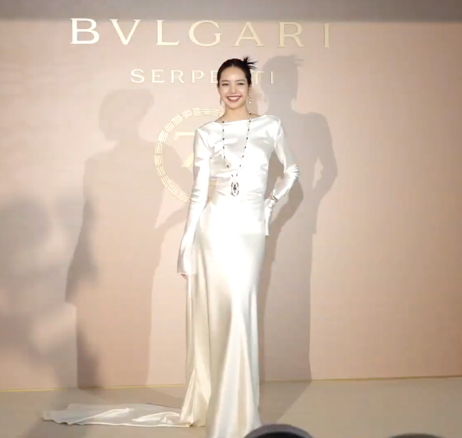 ยิ้มสยามสาดออร่า!! ‘ลิซ่า BLACKPINK’ สวยครองเทรนด์โลกในอีเวนต์ Bvlgari กรุงโซล ยิ้มสยามสาดออร่า!! ‘ลิซ่า BLACKPINK’ สวยครองเทรนด์โลกในอีเวนต์ Bvlgari กรุงโซล