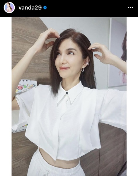 โล่งใจ!! โบว์ แวนด้า ร่วมแถลงข่าวจับกุมผู้ต้องหา หลังถูกคุกคามทางเพศมานานนับปี โล่งใจ!! โบว์ แวนด้า ร่วมแถลงข่าวจับกุมผู้ต้องหา หลังถูกคุกคามทางเพศมานานนับปี