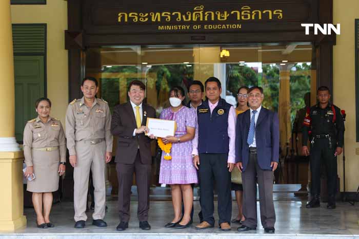 “ครูเบญ” ร้องศึกษาธิการ ตรวจสอบข้อเท็จจริงหลังสอบครูได้ที่ 1 แต่ชื่อหาย “ครูเบญ” ร้องศึกษาธิการ ตรวจสอบข้อเท็จจริงหลังสอบครูได้ที่ 1 แต่ชื่อหาย