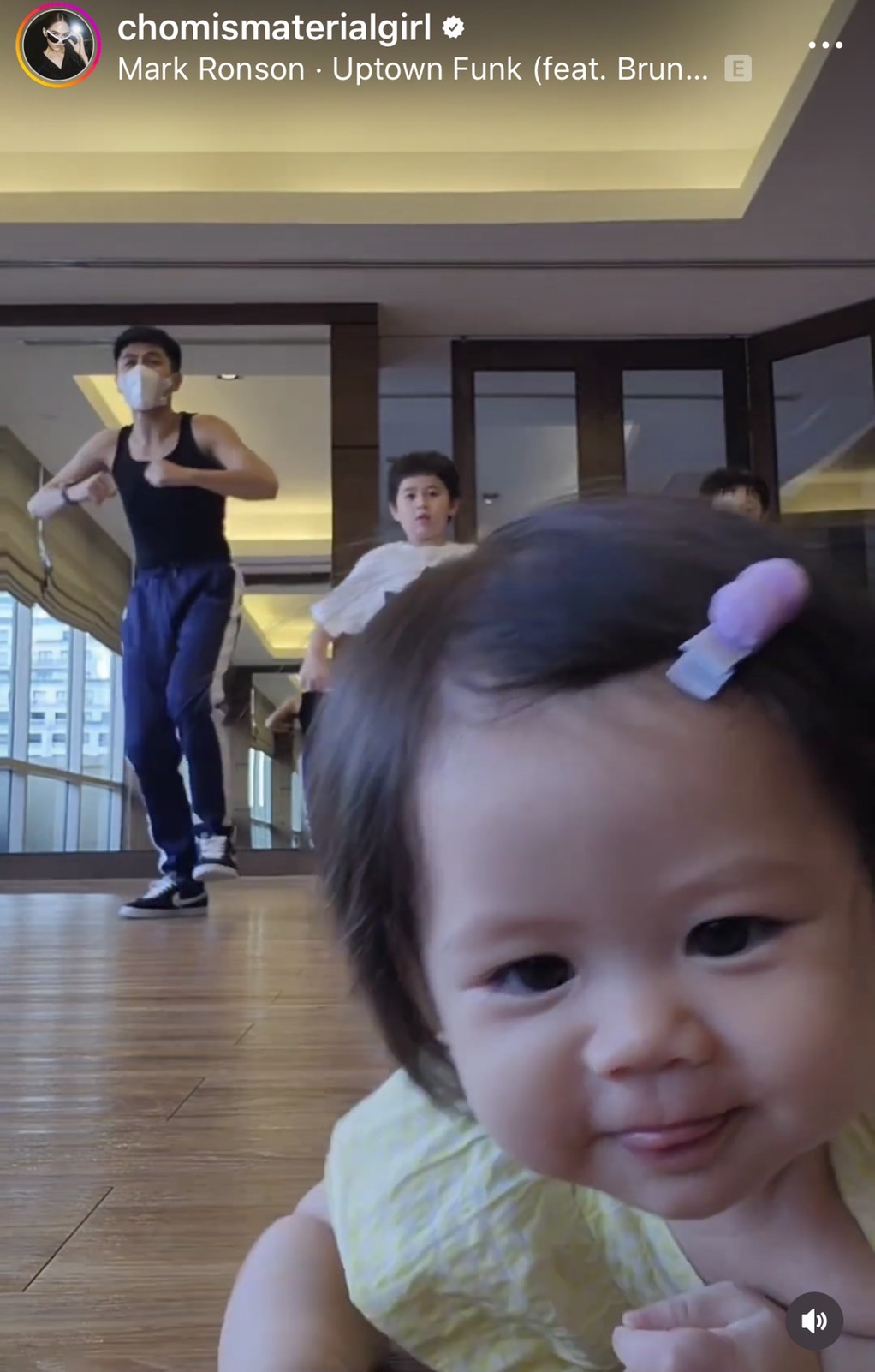 อุ๊ยยยน่ารัก น้องเกล แย่งซีนพี่ สายฟ้า-พายุ ขณะออกสเต็ปแดนซ์ อุ๊ยยยน่ารัก น้องเกล แย่งซีนพี่ สายฟ้า-พายุ ขณะออกสเต็ปแดนซ์