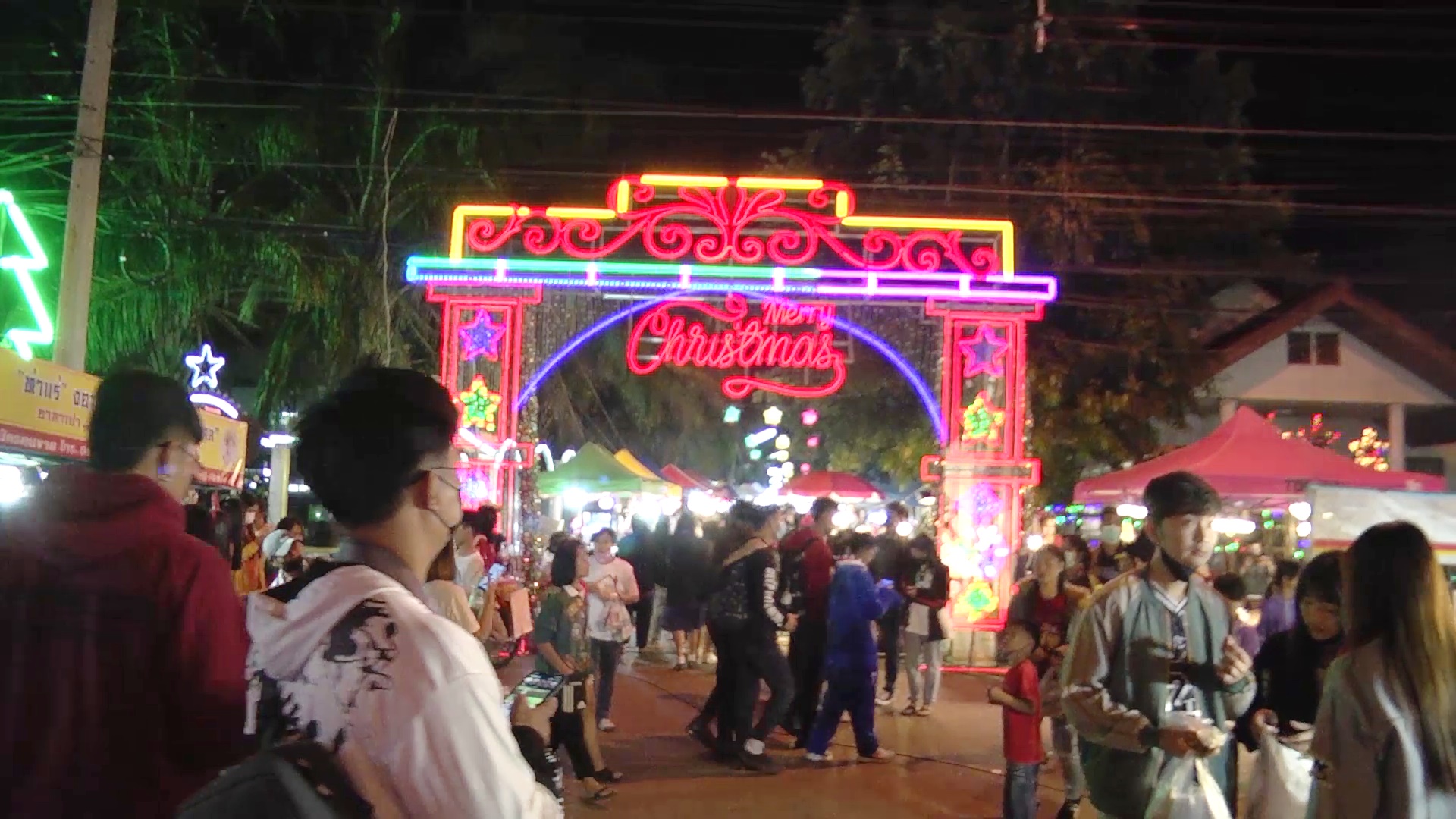 เปิดภาพ ประเพณีแห่ดาววันคริสต์มาส ท่าแร่ จ.สกลนคร หนึ่งเดียวในไทย เปิดภาพ ประเพณีแห่ดาววันคริสต์มาส ท่าแร่ จ.สกลนคร หนึ่งเดียวในไทย